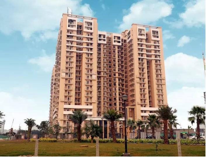 3 bhk Flat in Arihant Ambar in Sector 1, Greater Noida West (Noida Extension)