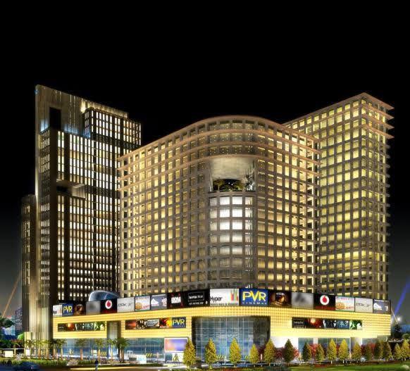 Commercial Shop in Bhutani City Center 32 - in Sector 32, Noida